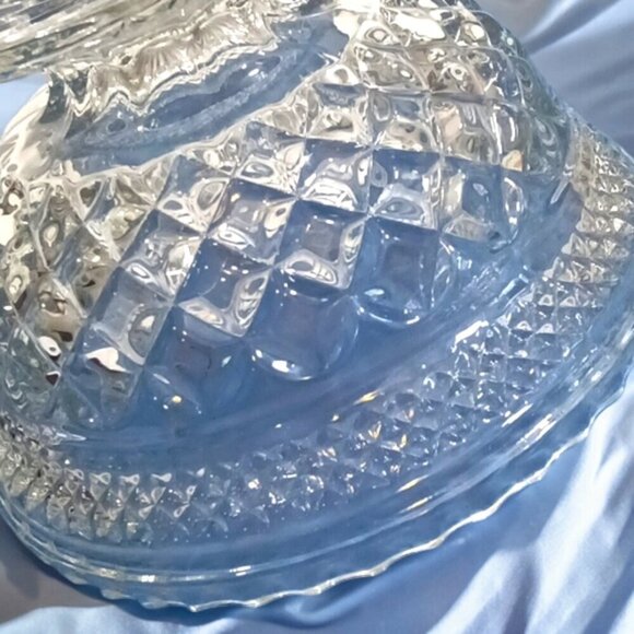 Vintage Anchor Hocking 'Wexford' Heavy Clear Cut Glass Pedestal Bowl‎ with Lid - Picture 6 of 9